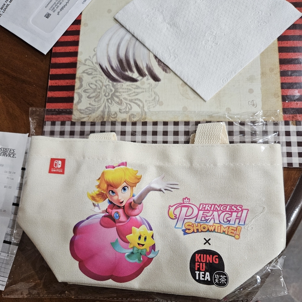 NWT Nintendo Princess Peach Showtime x Kung Fu Tea Mini Tote